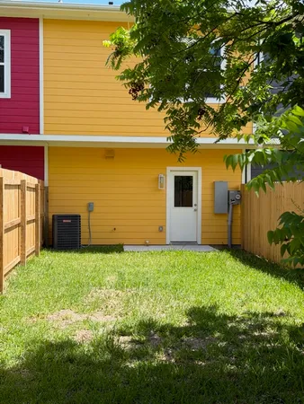 $1,700 | 804 North Parker Avenue, Bryan, TX 77803