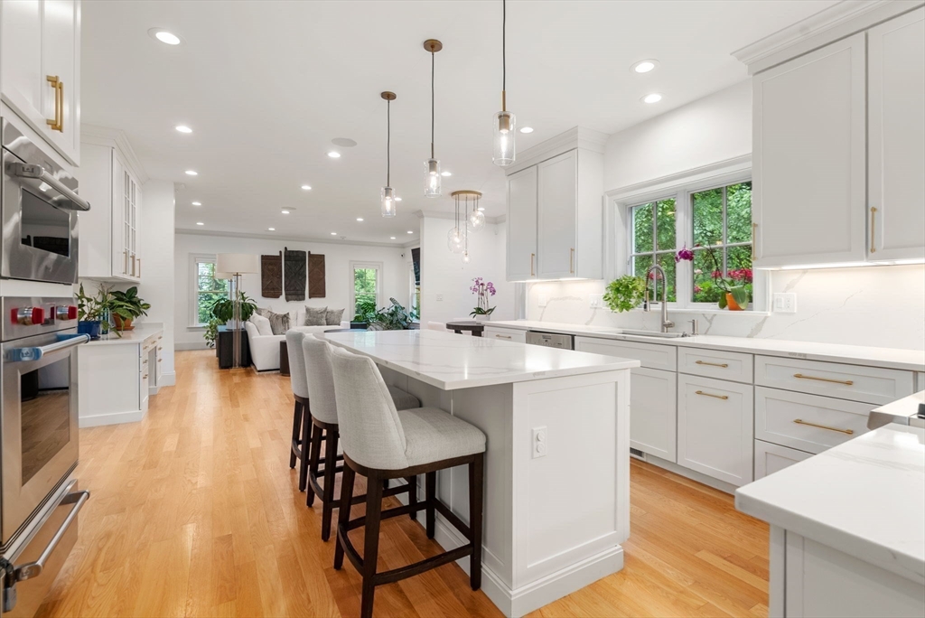 22 Ober Road Newton, MA 02459 - Photo 7 of 35