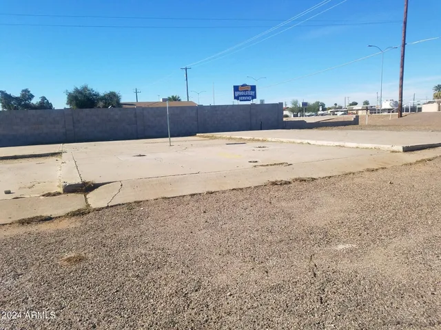 a view of a lake view