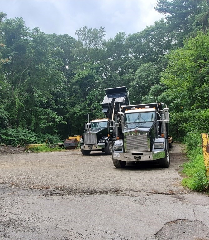 35 Dane Avenue Worcester, MA 01607 - Photo 3 of 4