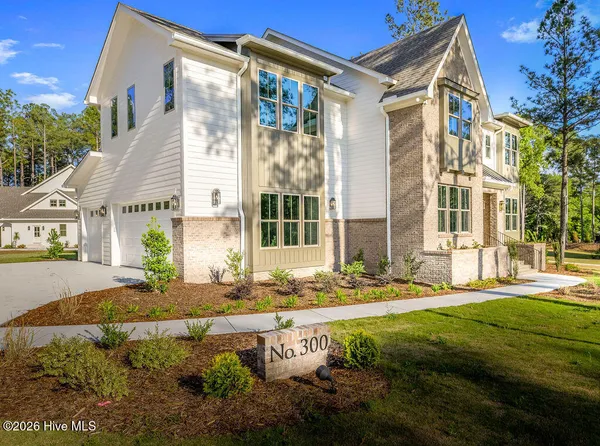 $1,325,000 | 300 Sloan Lane, Pinehurst, NC 28374