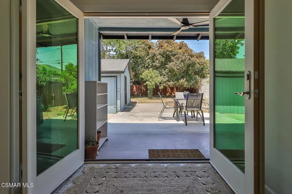 a view of an outdoor space