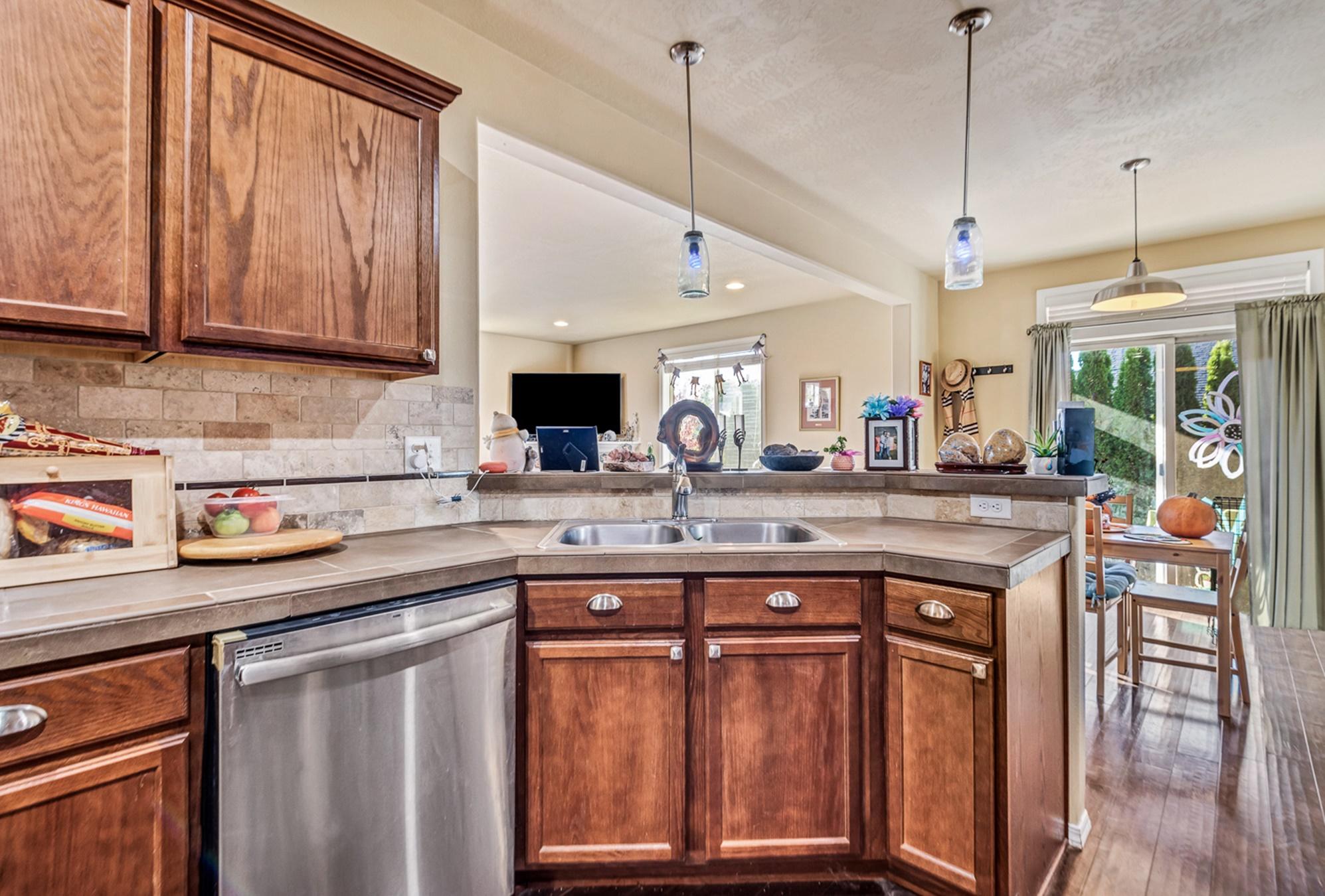 21199 Keyte Road Bend, OR 97701 - Photo 11 of 25 OReilly_20201022_11_15332_a_72ppi