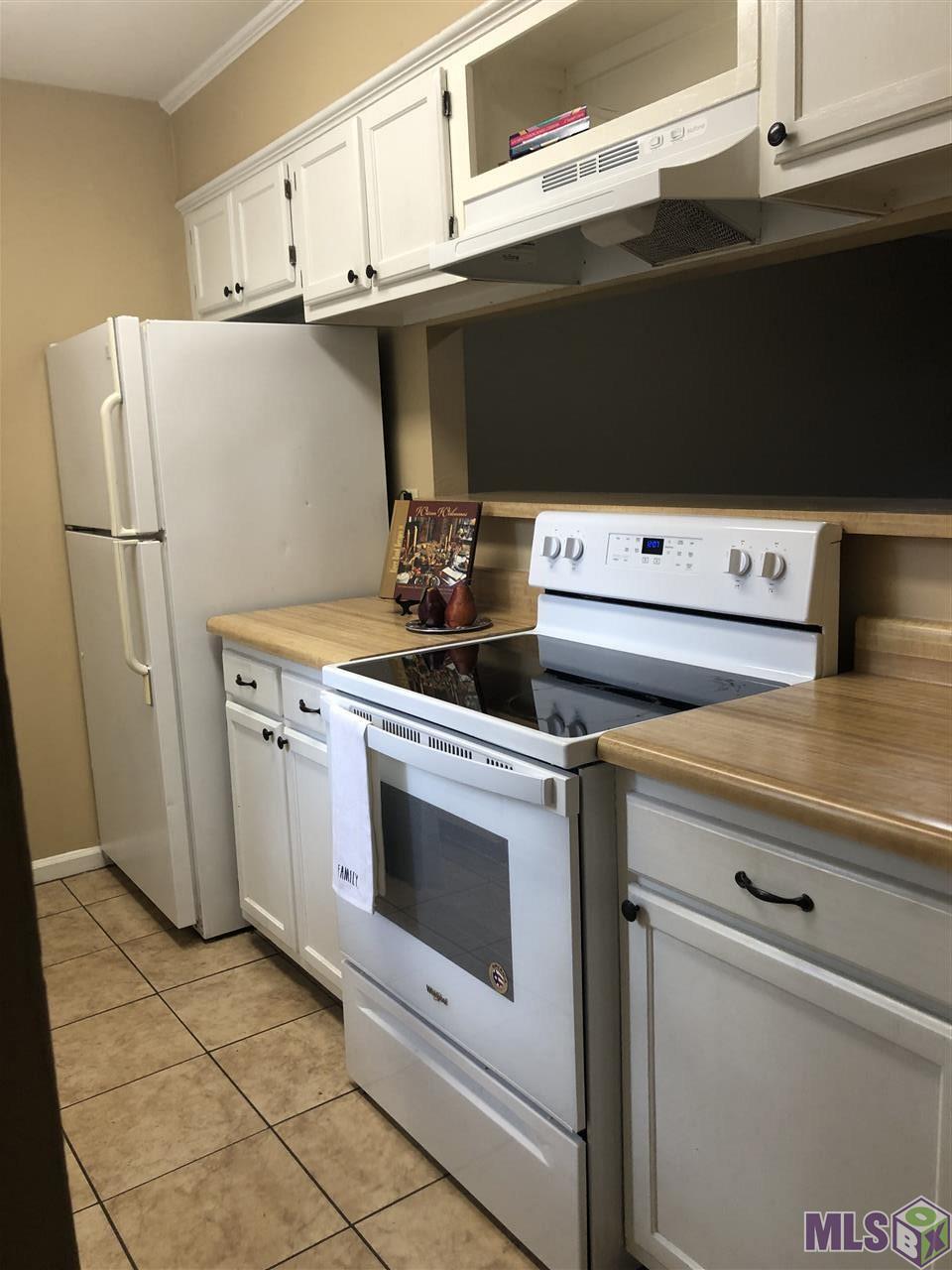 4424 Stumberg Lane Baton Rouge, LA 70816 - Photo 7 of 11 Kitchen