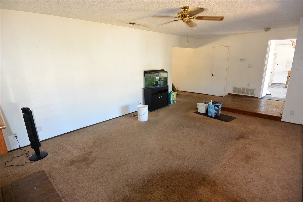 10255 Rio Camino Lakeside, CA 92040 - Photo 8 of 24 Gallery Image 8