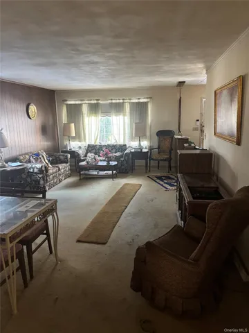 $300,000 | 4 City Terrace North, Newburgh, NY 12550