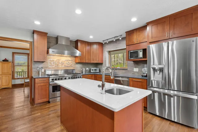 $774,900 | 116 Dorothy Lane, Pickens, SC 29671