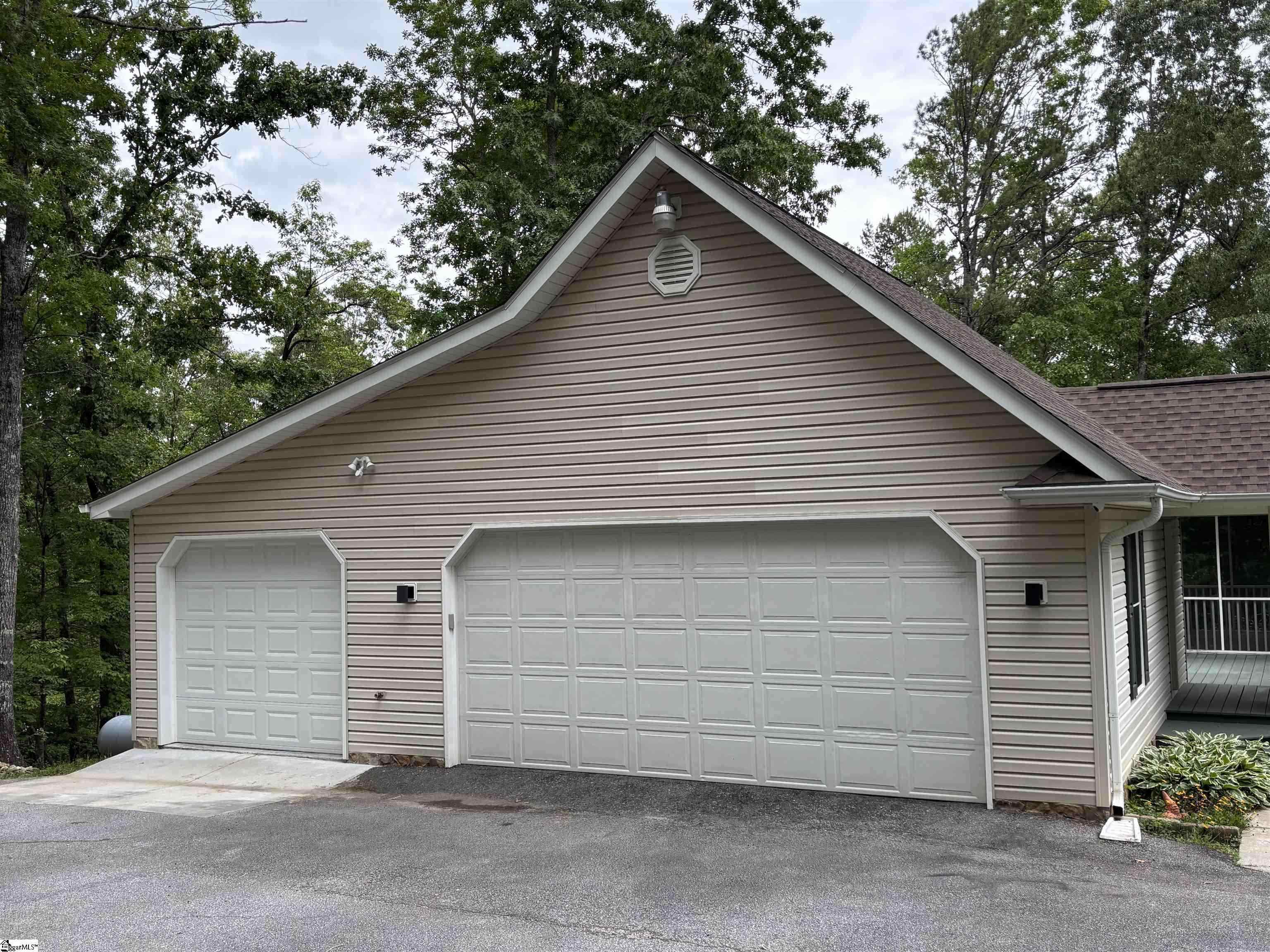116 Dorothy Lane Pickens, SC 29671 - Photo 4 of 50