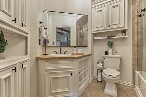 $1,299,900 | 106 Fairwater Drive, Montgomery, TX 77356