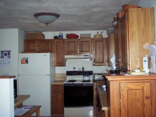 27 Hazelton Road Barrington, RI 02806 - Photo 4 of 5 Other.