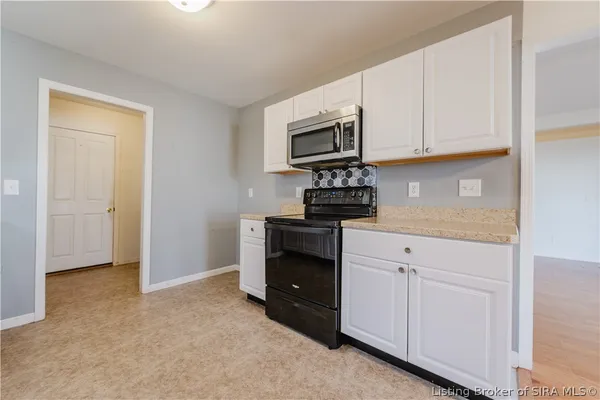 $250,000 | 2225 Woodland Drive, Jeffersonville, IN 47130