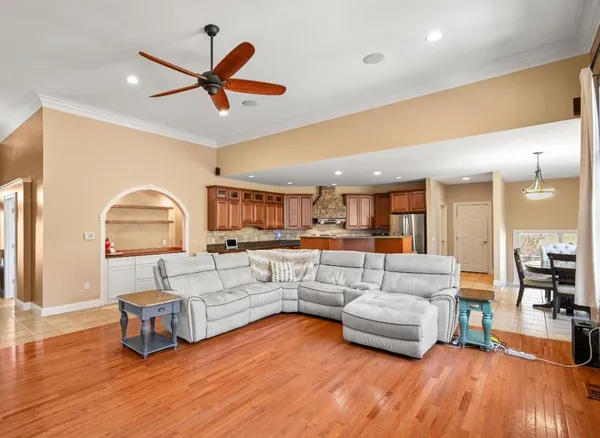 $649,900 | 20082 Augusta Drive, Lawrenceburg, IN 47025