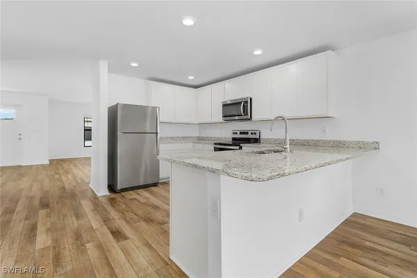$449,900 | 928 Admiral Bull Halsey Avenue, LaBelle, FL 33935