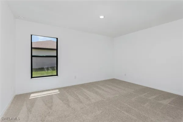 $449,900 | 928 Admiral Bull Halsey Avenue, LaBelle, FL 33935