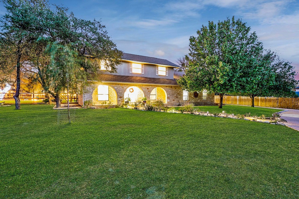 4203 Azul Court Georgetown, TX 78628 - Photo 8 of 38