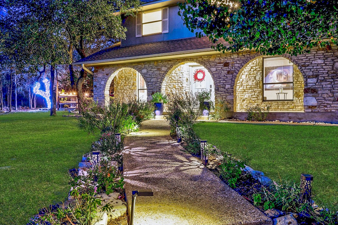 4203 Azul Court Georgetown, TX 78628 - Photo 10 of 38