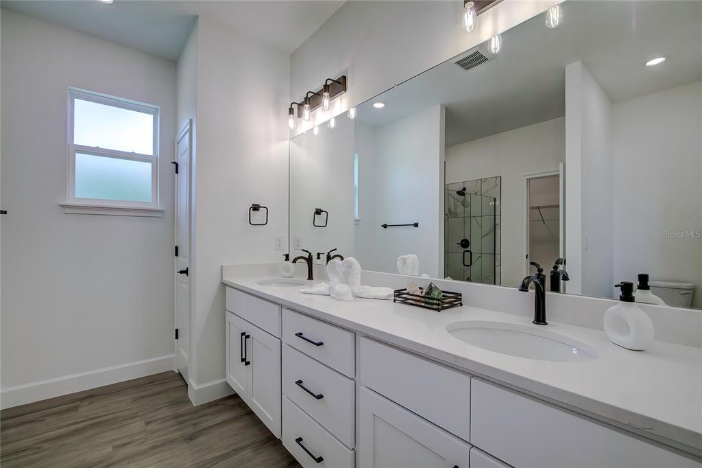 16059 Malden Road Weeki Wachee, FL 34614 - Photo 13 of 20 Gallery Image 13