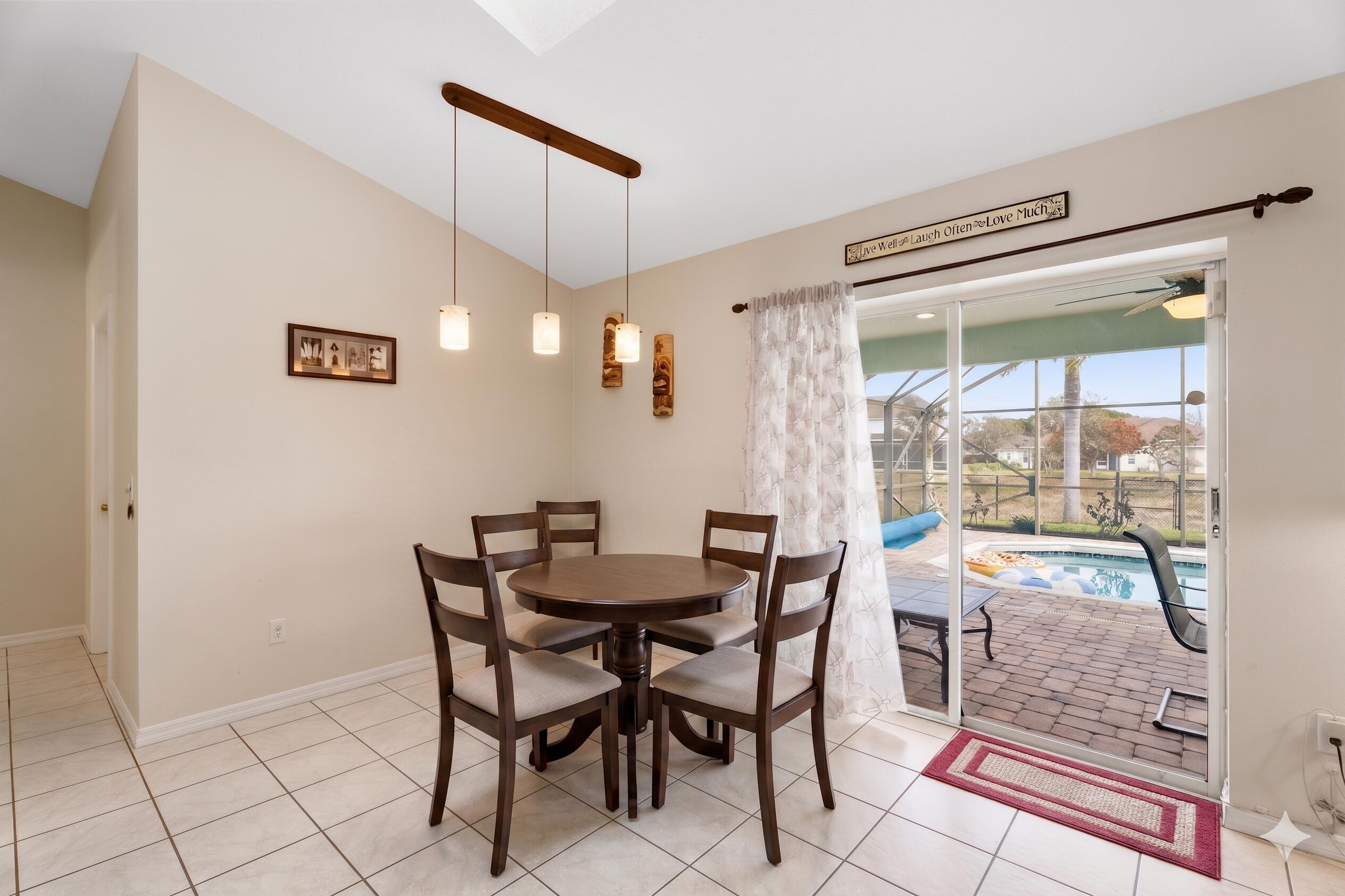 5593 Northwest Wesley Road Port St. Lucie, FL 34986 - Photo 15 of 33 Breakfast nook virtually staged