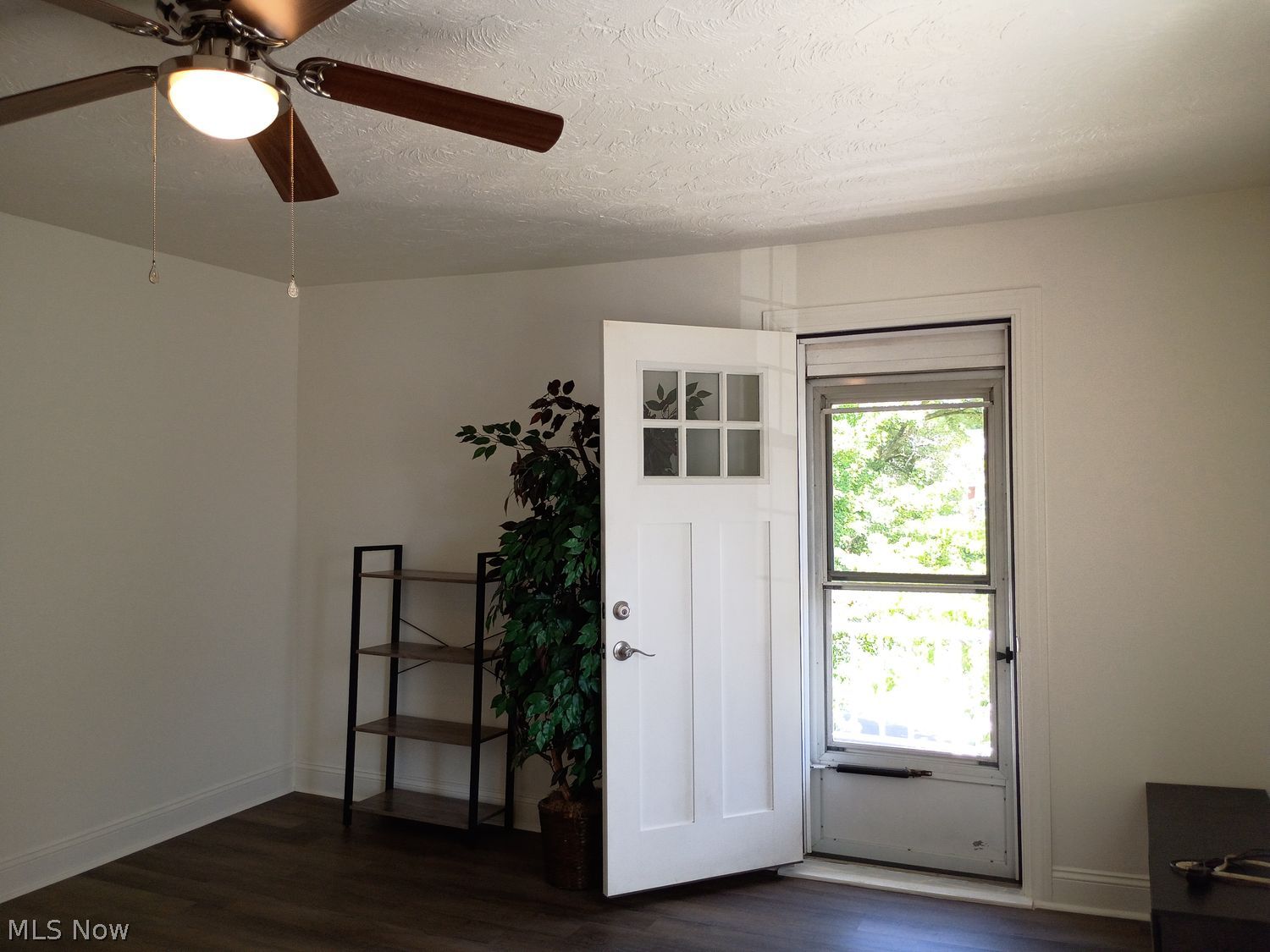 238 Howe Street, Unit UP Elyria, OH 44035 - Photo 12 of 22
