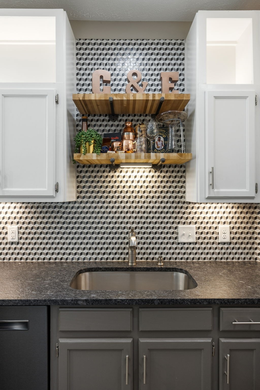 225 Burgandy Hill Road Nashville, TN 37211 - Photo 9 of 32 a view of a sink