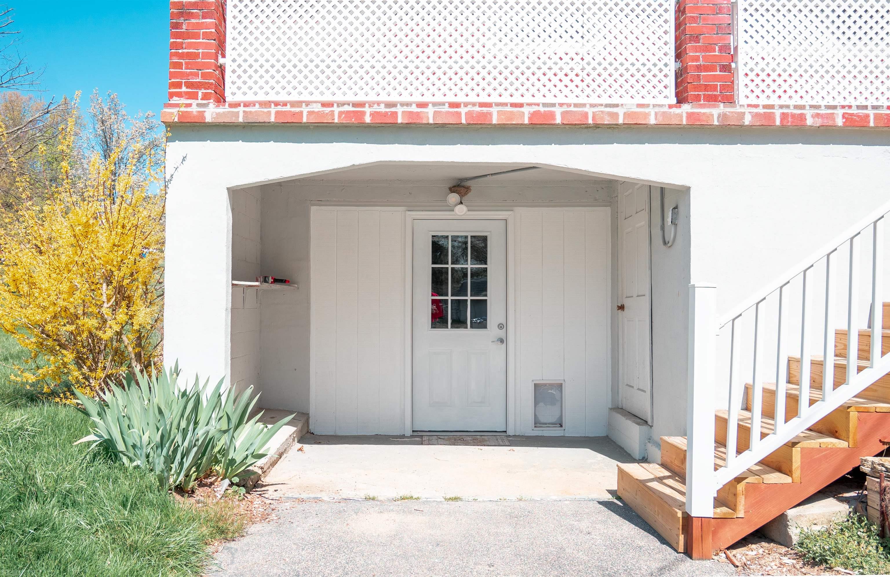 2102 Peppers Ferry Road Pulaski, VA 24301 - Photo 5 of 33 Gallery Image 5