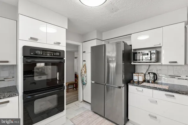 $549,000 | 819 Heritage Road, Cinnaminson, NJ 08077