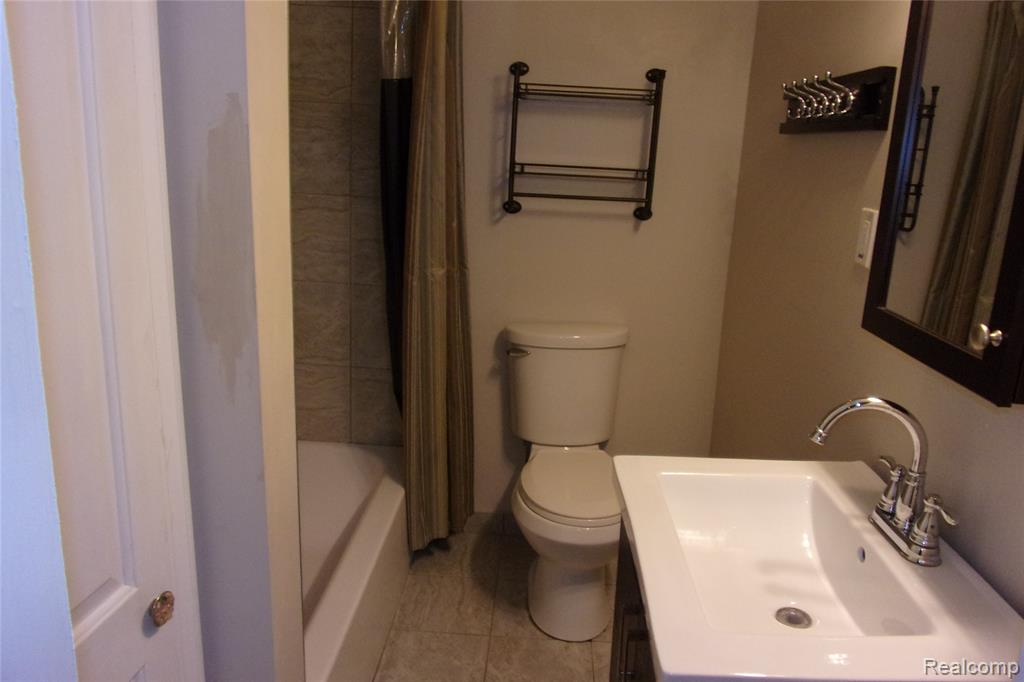 1436 Morning Dove Road Wixom, MI 48393 - Photo 10 of 14 Gallery Image 10