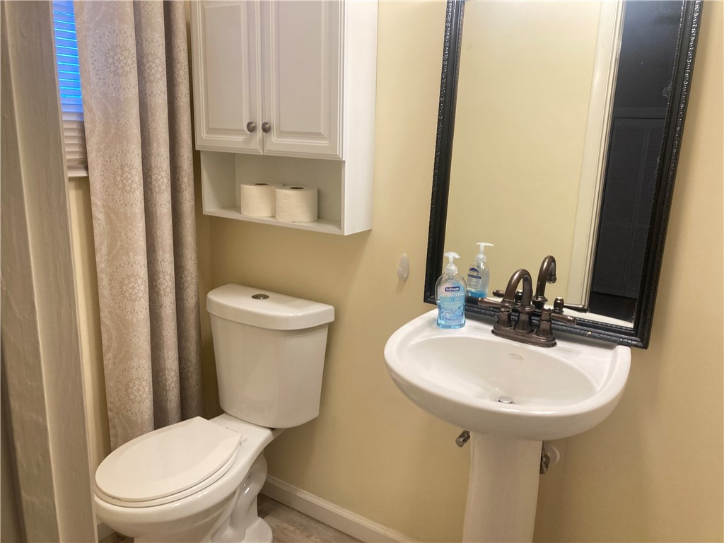 401 Easy Street Sebastian, FL 32958 - Photo 5 of 17