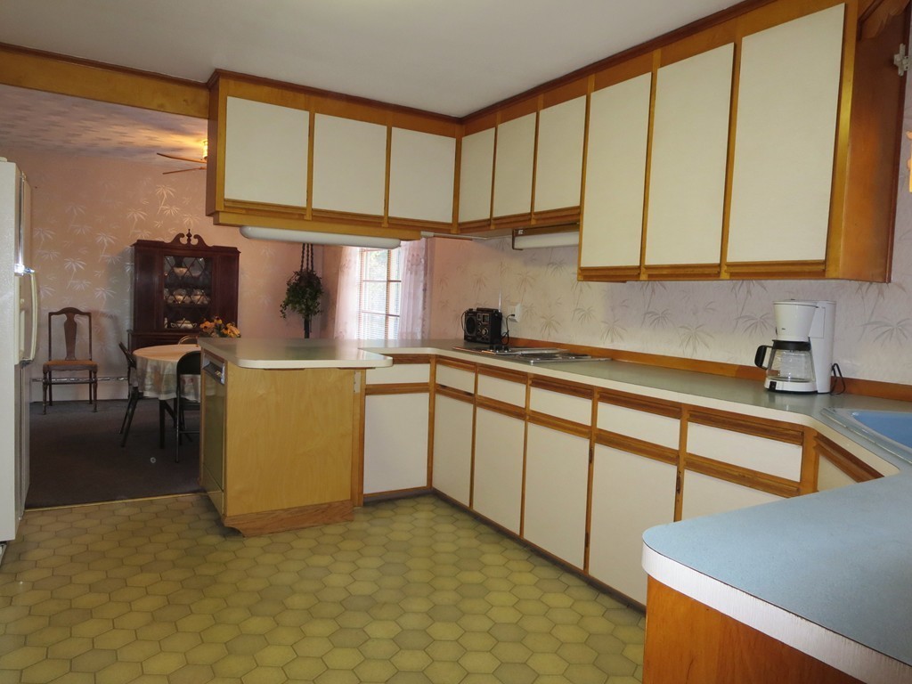 21 North Row Road Sterling, MA 01564 - Photo 4 of 18 Gallery Image 4