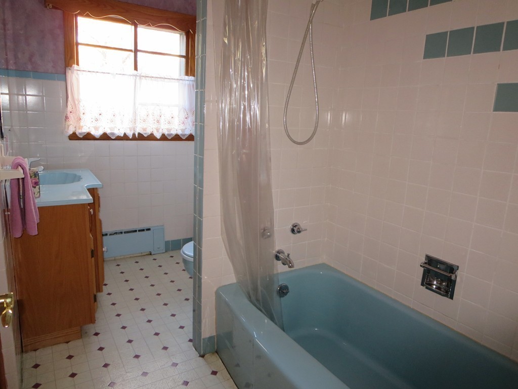 21 North Row Road Sterling, MA 01564 - Photo 7 of 18 Gallery Image 7