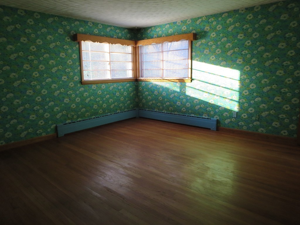 21 North Row Road Sterling, MA 01564 - Photo 8 of 18 Gallery Image 8