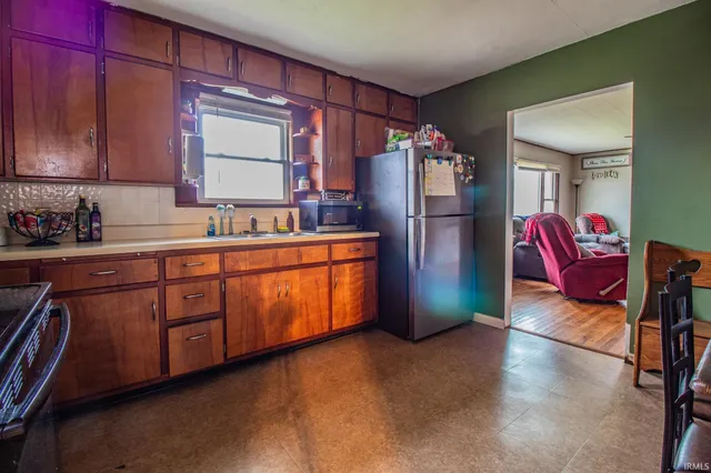 $135,000 | 944 South Shank Street, Portland, IN 47371