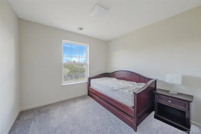 $725,000 | 7 Pondview Circle, Shirley, NY 11967