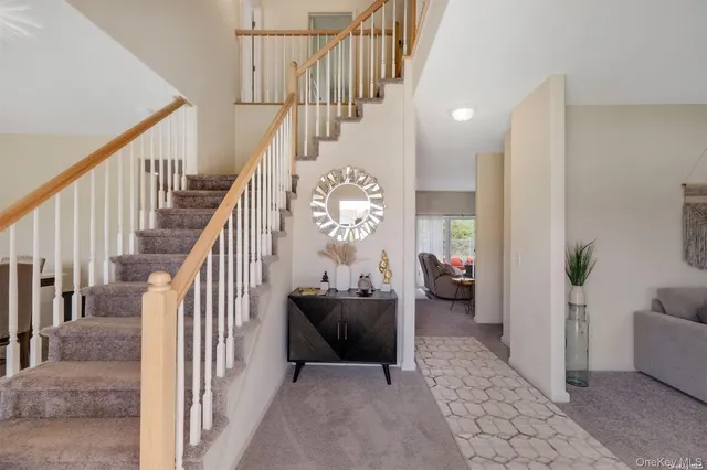 $725,000 | 7 Pondview Circle, Shirley, NY 11967