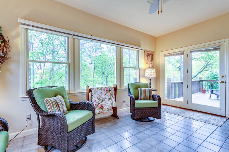 6812 Resolute Road Knoxville, TN 37918 - Photo 18 of 40 021180425-7-6812ResoluteRdKnoxvilleTN-SM
