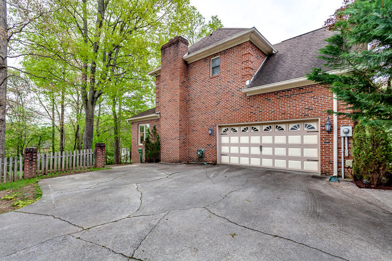 6812 Resolute Road Knoxville, TN 37918 - Photo 38 of 40 005180425-7-6812ResoluteRdKnoxvilleTN-SM