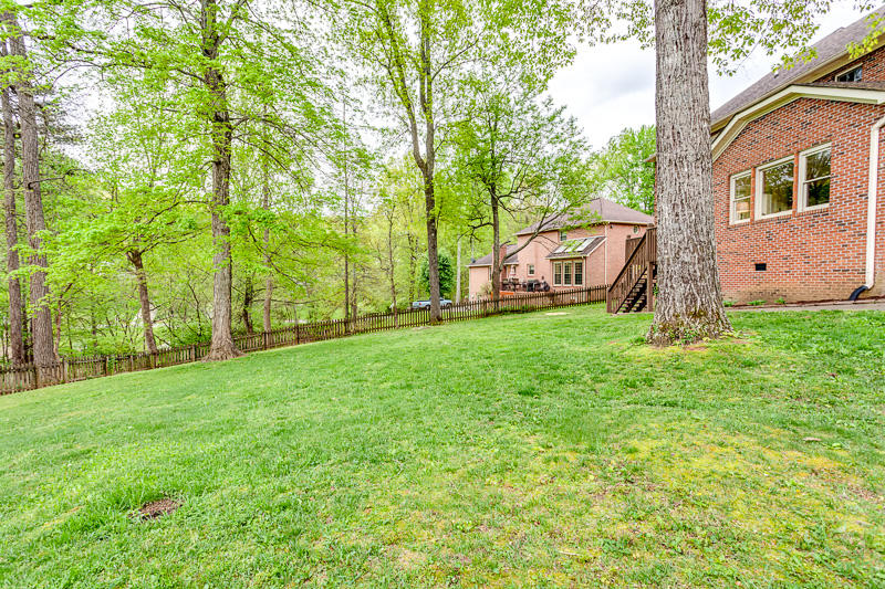 6812 Resolute Road Knoxville, TN 37918 - Photo 39 of 40 039180425-7-6812ResoluteRdKnoxvilleTN-SM