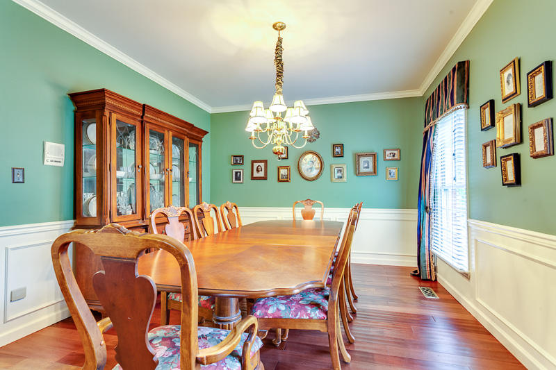 6812 Resolute Road Knoxville, TN 37918 - Photo 5 of 40 010180425-7-6812ResoluteRdKnoxvilleTN-SM