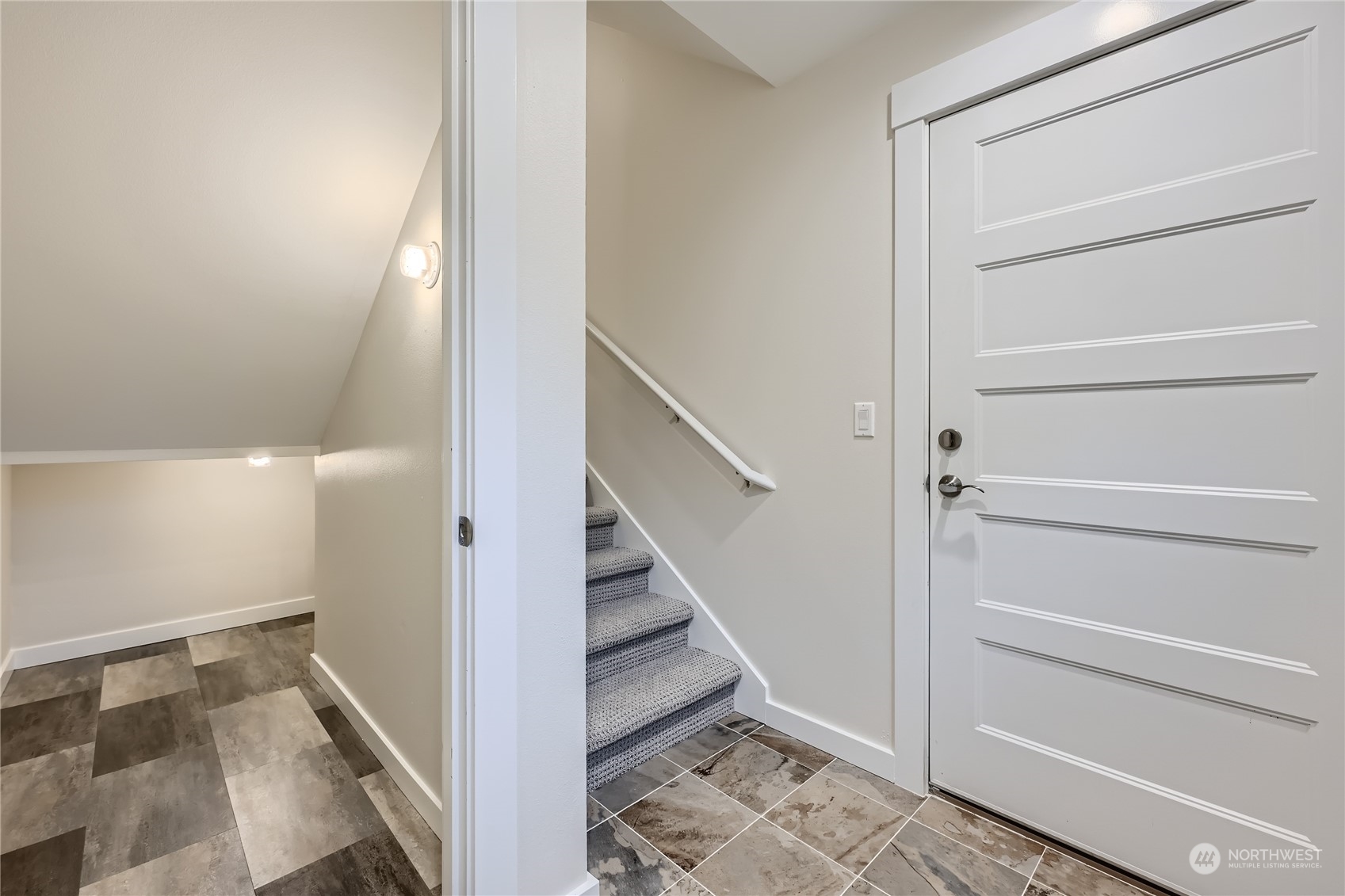 23230 Edmonds Way, Unit 101 Edmonds, WA 98026 - Photo 18 of 20 Gallery Image 18