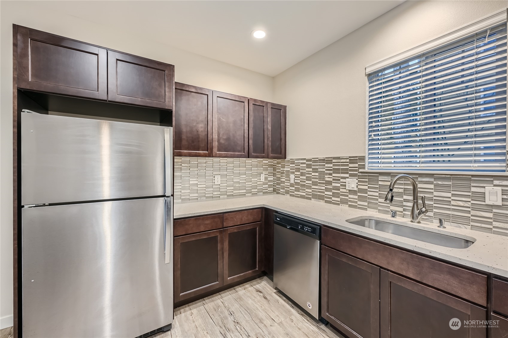 23230 Edmonds Way, Unit 101 Edmonds, WA 98026 - Photo 6 of 20 Gallery Image 6