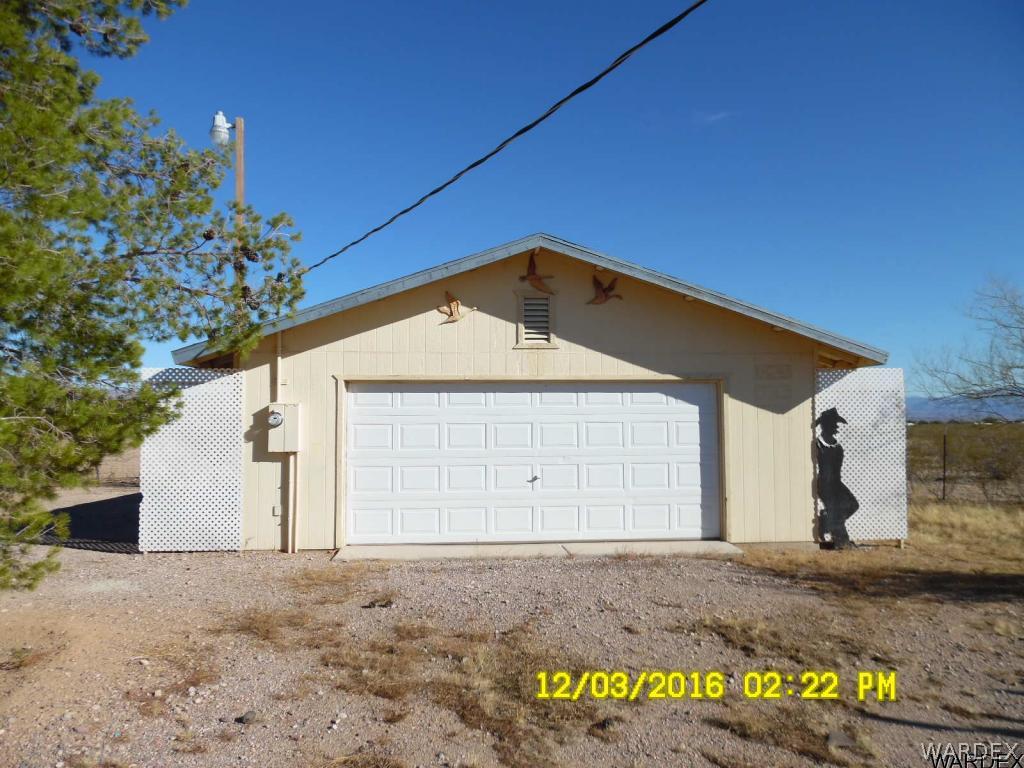 868 South Elfrida Road Golden Valley, AZ 86413 - Photo 4 of 17