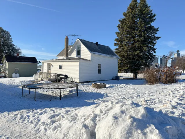 $134,900 | 203 Center Street South, Rothsay, MN 56579