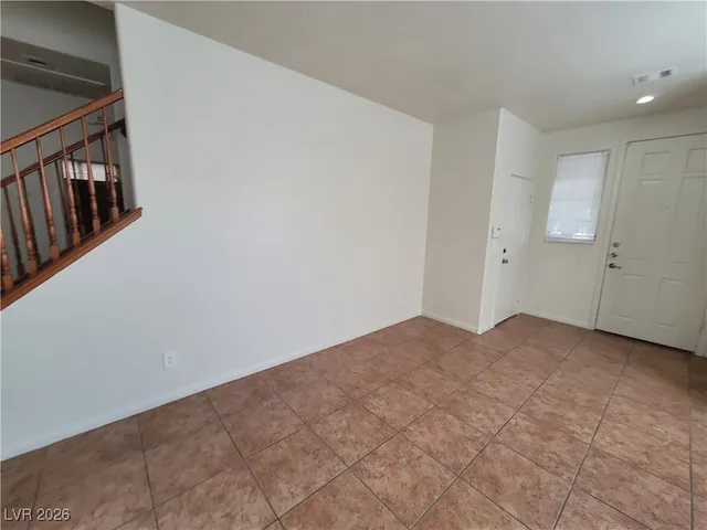 $2,400 | 5445 Indian Cedar Drive, Las Vegas, NV 89135