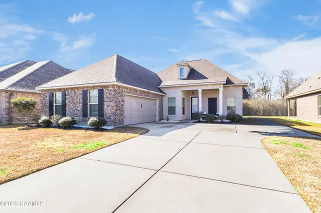 $349,000 | 1000 Deer Meadow Boulevard, Broussard, LA 70518