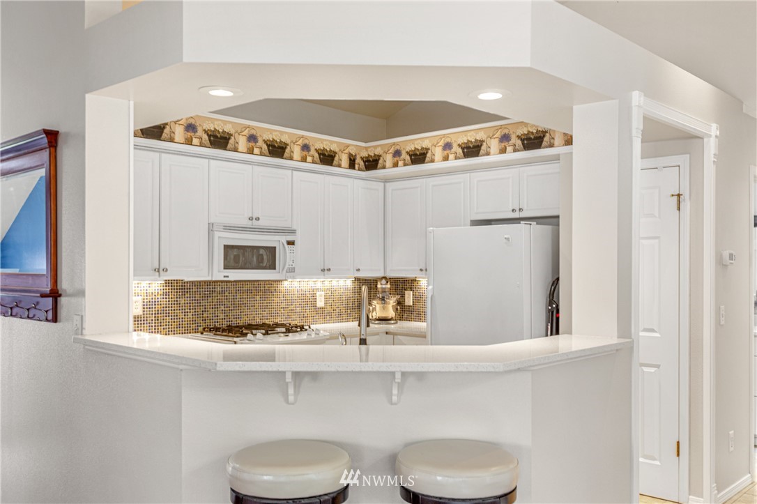 412 228th Street Southwest, Unit F203 Bothell, WA 98021 - Photo 11 of 23 Gallery Image 11