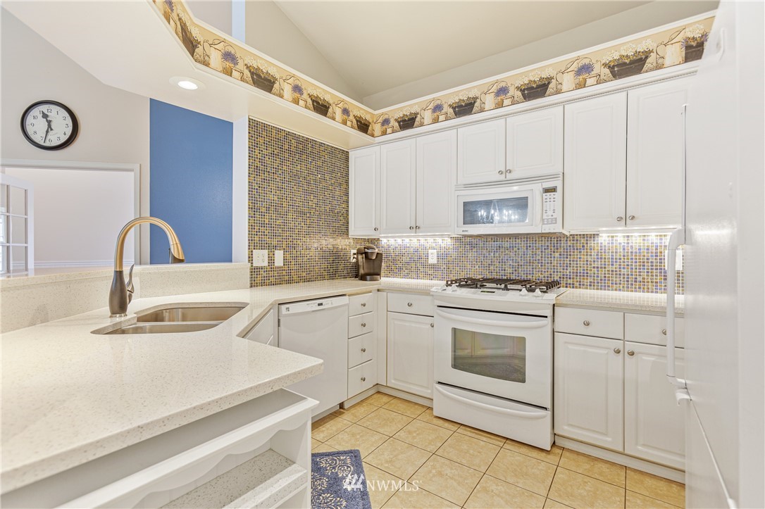 412 228th Street Southwest, Unit F203 Bothell, WA 98021 - Photo 12 of 23 Gallery Image 12