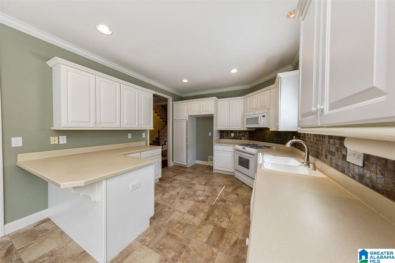 2642 Hackberry Road Birmingham, AL 35226 - Photo 10 of 31
