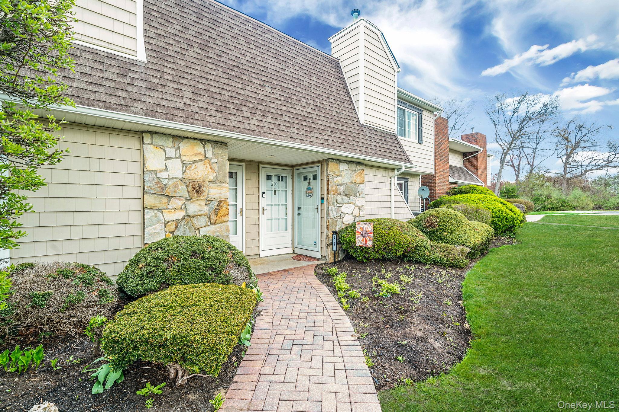 201 Lake Pointe Circle, Unit 201 Middle Island, NY 11953 - Photo 1 of 19