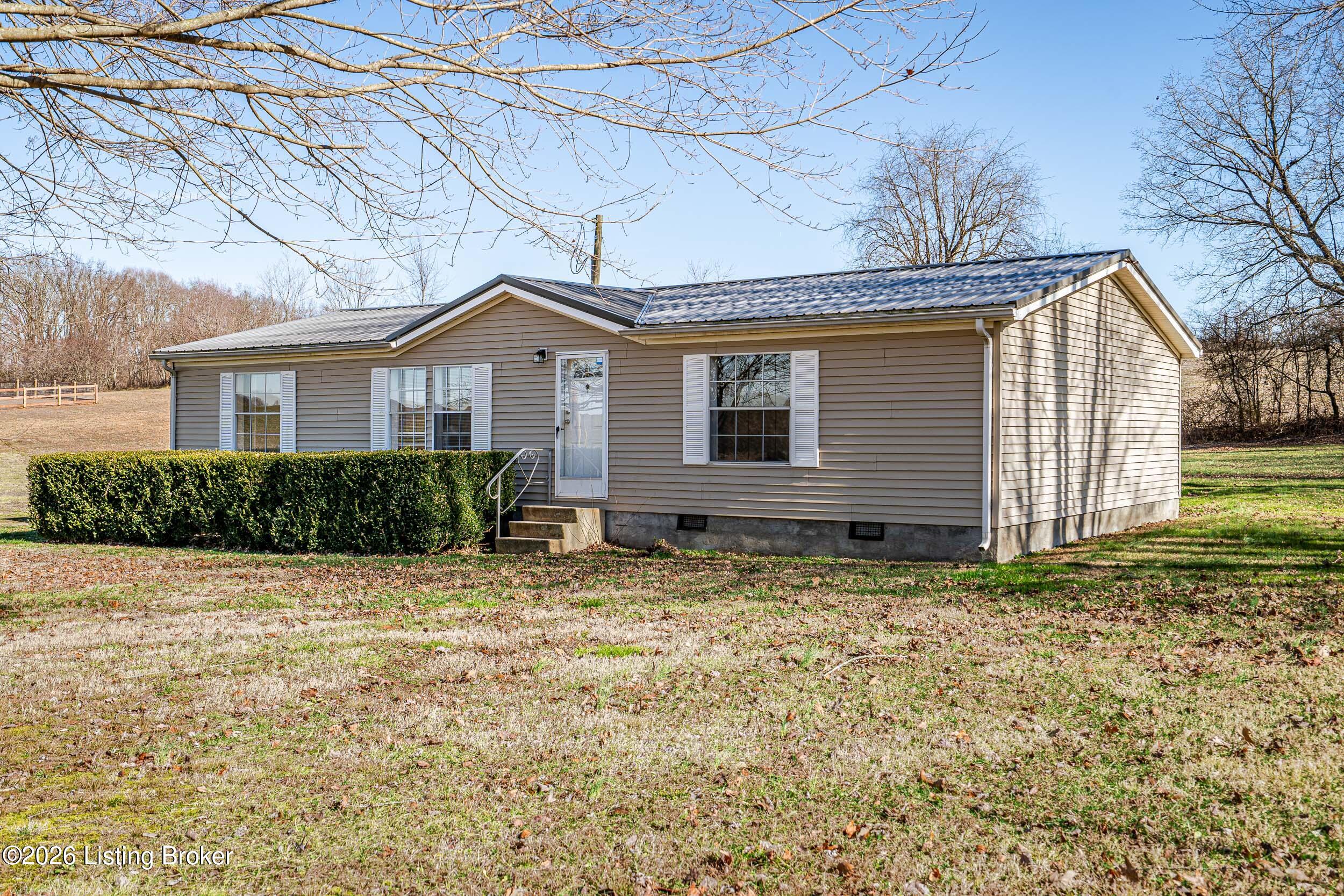 672 Whickerville Road Hardyville, KY 42746 - Photo 2 of 23 672 Wickerville Rd-7