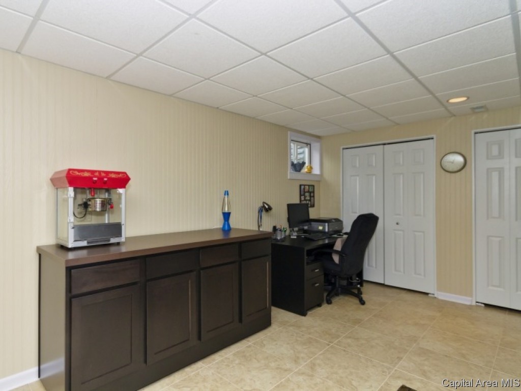 2605 Hastings Road Chatham, IL 62629 - Photo 29 of 34 Gallery Image 29